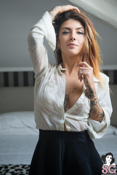 Beautiful Suicide Girl Indaco Good Girl Gonna Go Bed 24 